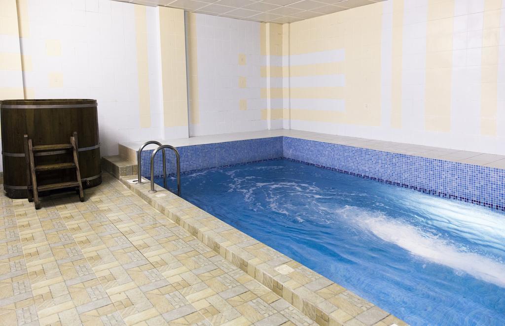 U Fontana Hotel Minsk Esterno foto