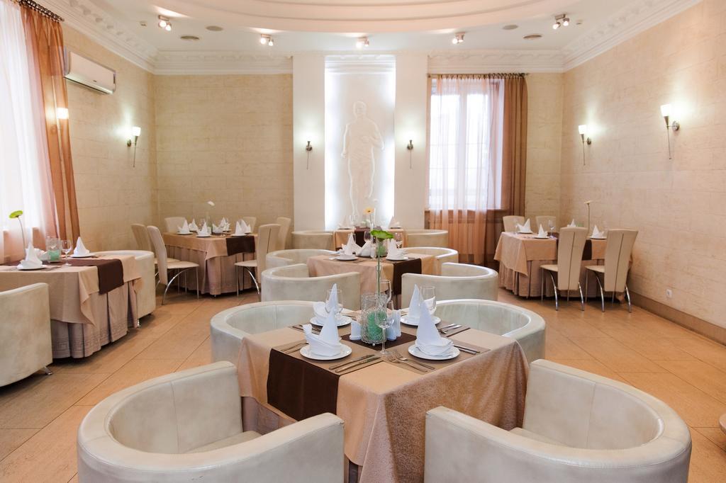 U Fontana Hotel Minsk Esterno foto